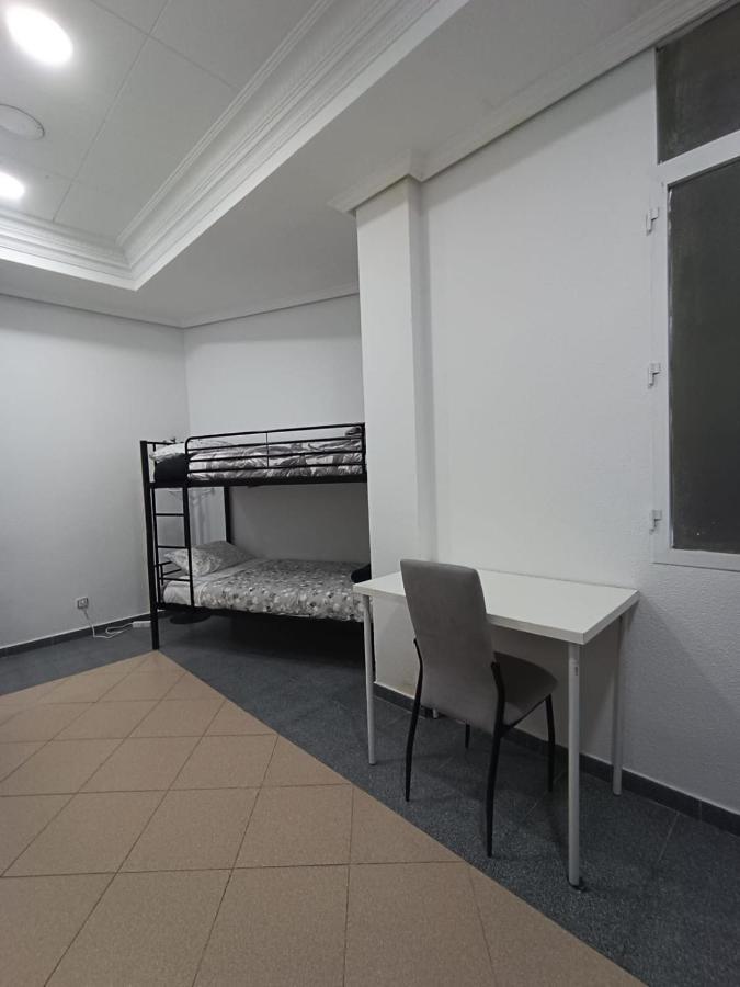Parsa Booking Мадрид Екстер'єр фото