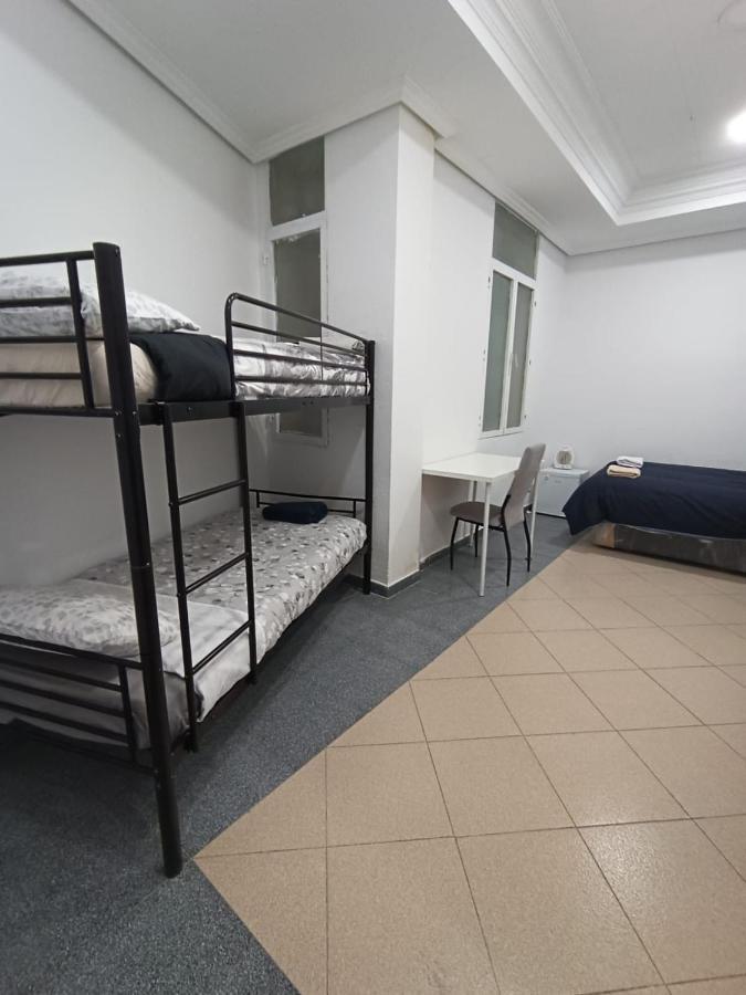 Parsa Booking Мадрид Екстер'єр фото