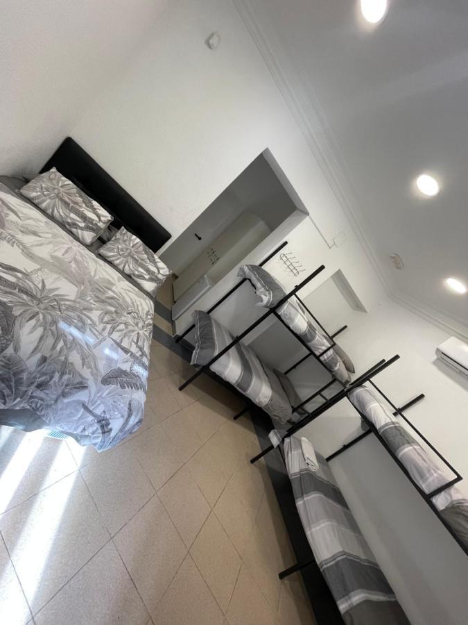 Parsa Booking Мадрид Екстер'єр фото