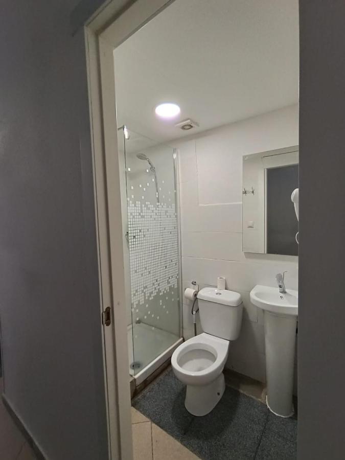 Parsa Booking Мадрид Екстер'єр фото