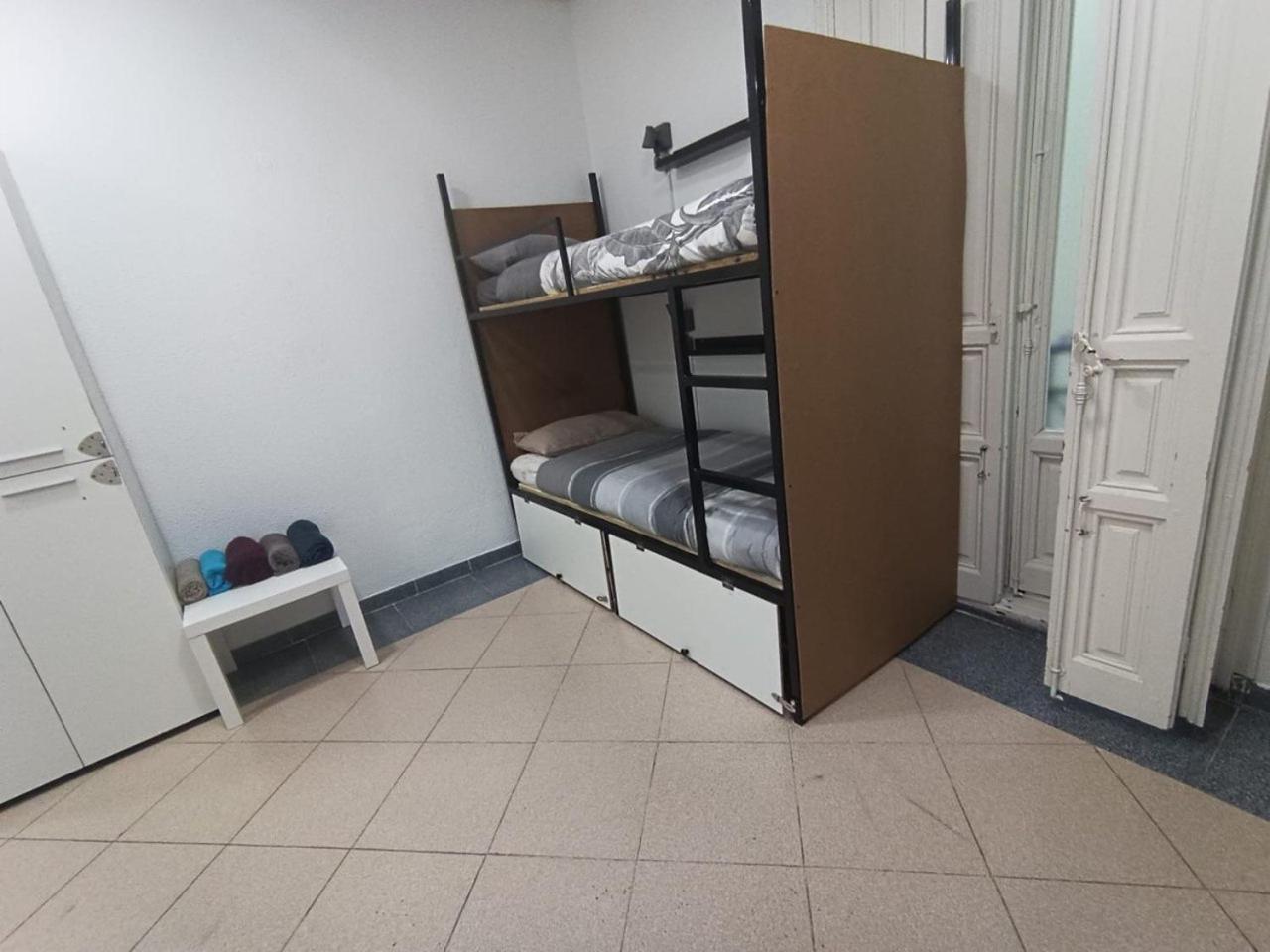 Parsa Booking Мадрид Екстер'єр фото